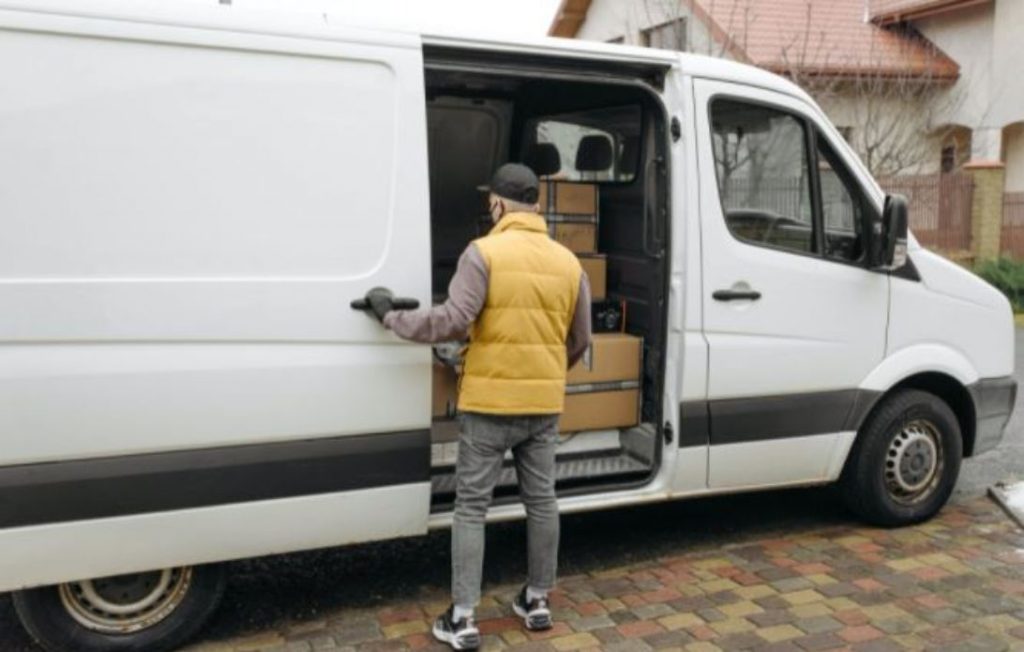 transporting queen bed in cargo van