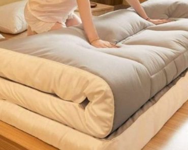 do king size mattresses fold in half